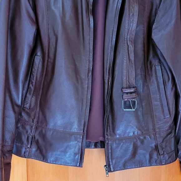 Real Leather Womans Jacket. - Picture 3 of 5
